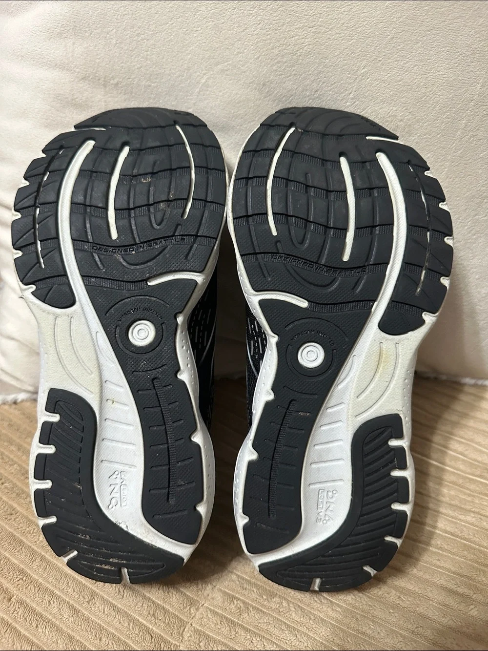 Brooks breathable knit
